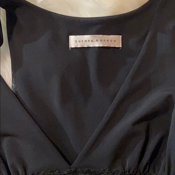 Black sleeveless top with lace around bodice - Picture 7 of 10